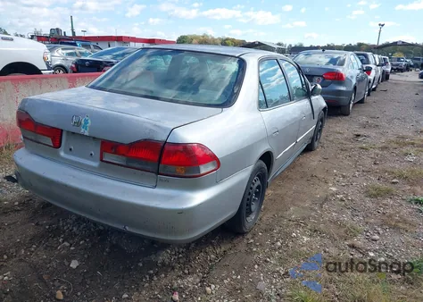 2002 Honda Accord 2.3 Lx из США, поврежденный, VIN 1HGCG56412A152321